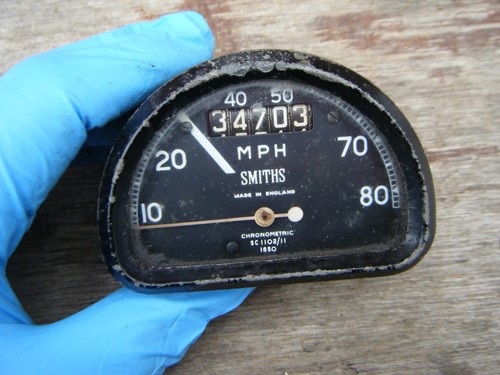 Smiths shape speedometer - smiths, d