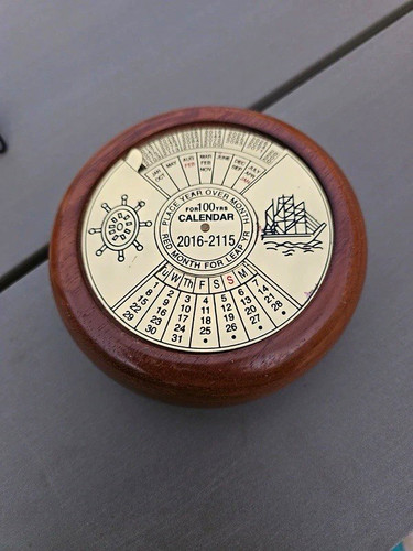 Vintage wooden perpetual - vintage,