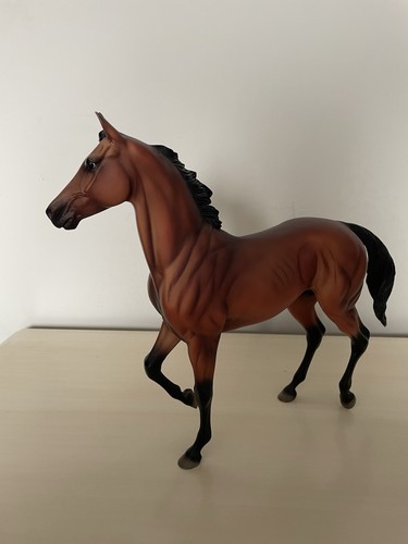 Breyer red rum 2005 - breyer,