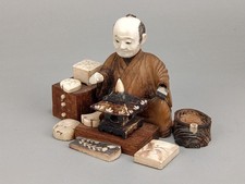 SMALL OKIMONO FIGURE CRAFTSMAN