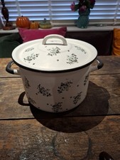 Lisa Stickley Large Enamel Cooking Pot with handles and lid. Cottage Farmhouse