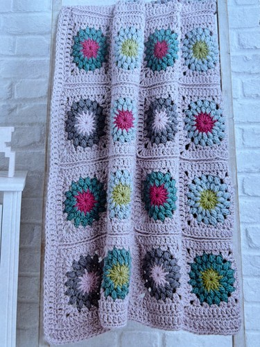 Granny squares crochet blanket - granny,