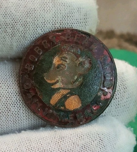 Vintage bobby bear badge - bear,