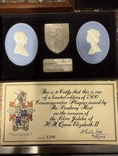 1977 The Danbury Mint Sterling Silver Plaque Silver Jubilee