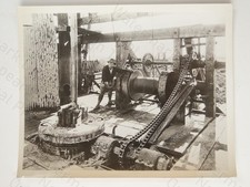 Early rotary drilling rig - early, oil