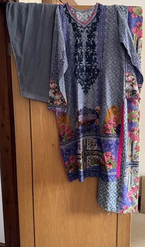 Pakistani suit - suit,