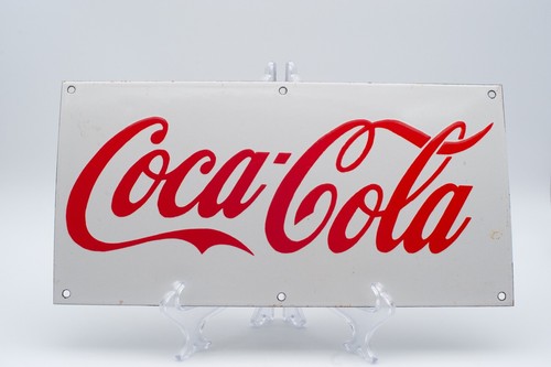 Rare red white coca cola - on,