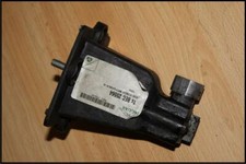 REAR BUMPER MOUNT / MOUNTING