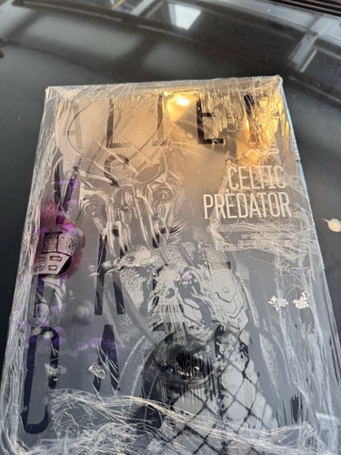 Celtic predator figure - celtic, hot
