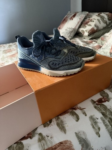 Blue louis vuitton - louis,