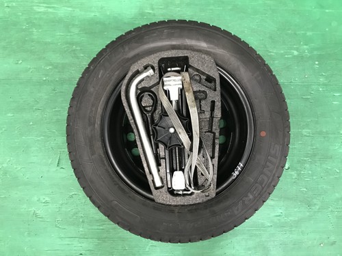 Spare wheel space - up, saver