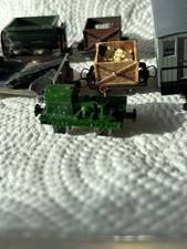 009 Narrowgauge Job Lot Of Wagons Including A Small Diesel Unit