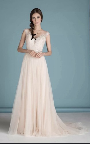 Kelsey rose wedding dress - kelsey,
