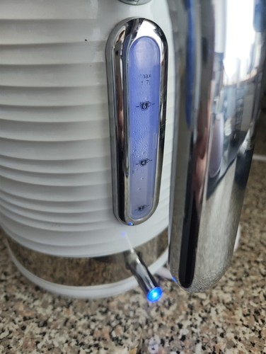Russell hobbs 24360 3000w 7l - russell, 1.7l