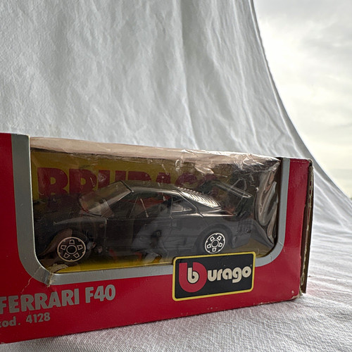 Bburago ferrari f40 black - ferrari,