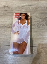 Triumph Taillana Luxe TS White Non Wired Shaping Body Size 36B new With Box