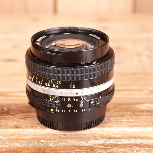 Used nikon nikkor 20mm - used, f3.5