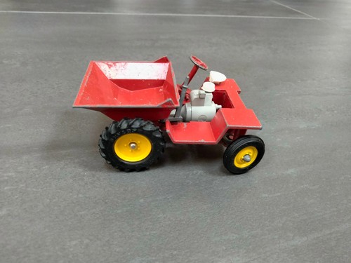 Britains farm 9670 - farm,