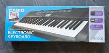 Casio Electric Keyboard opened