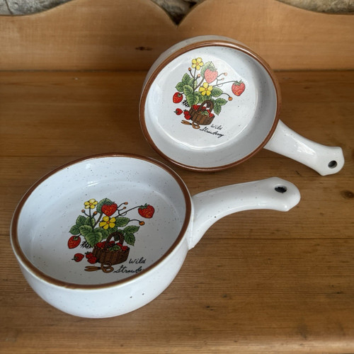 Wild strawberry 2pc ceramic - strawberry,