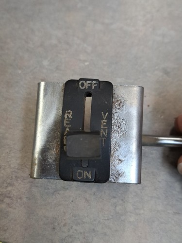 1967 jaguar 420 center console - center,