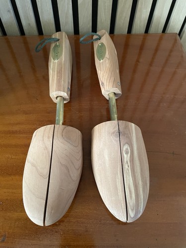 Woodlore cedar wood boot trees - boot,