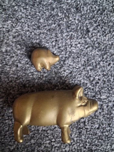 Miniature brass style pigs - miniature, mom
