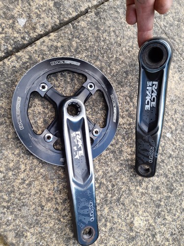 Race face respond crankset - race,
