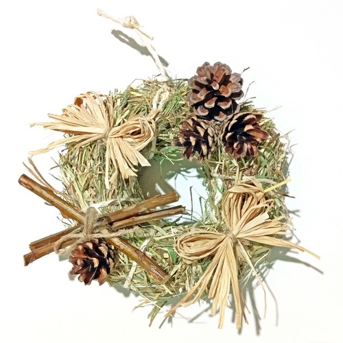 Xmas wreath ring hay treat - xmas,