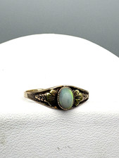 Antique 10k Yellow Gold Opal