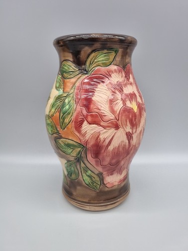 Large studio pottery - large,