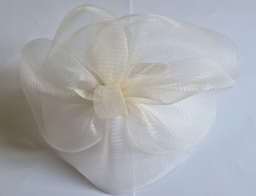 Large layered crin - crin, bow