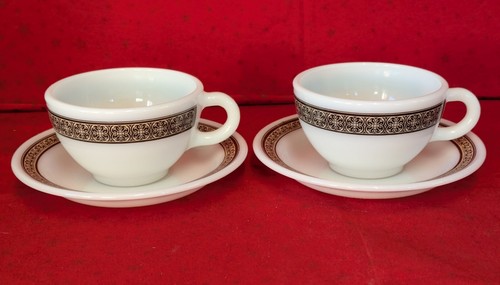 Vintage pyrex cups - 2,