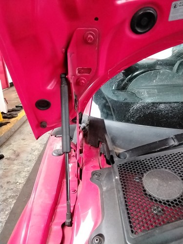 Bonnet hinge audi - rh, mk2
