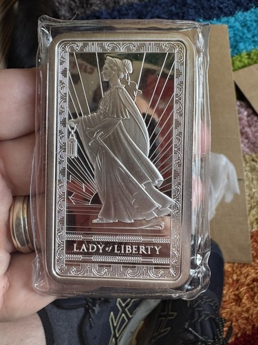 Lady liberty bar pamp - of,