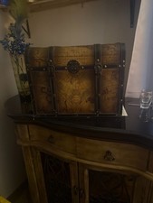 Via Vee World Map Decorative