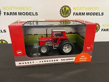 UNIVERSAL HOBBIES 6766 1:32 SCALE MASSEY FERGUSON 590 4WD WITH REAR DUAL WHEELS
