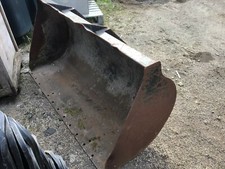 68" Telehandler loadall bucket  (WA3811)