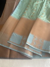 Graceful Semi-Soft Silk Saree with contrast Pallu