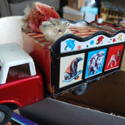 Vintage circus animal - vintage,