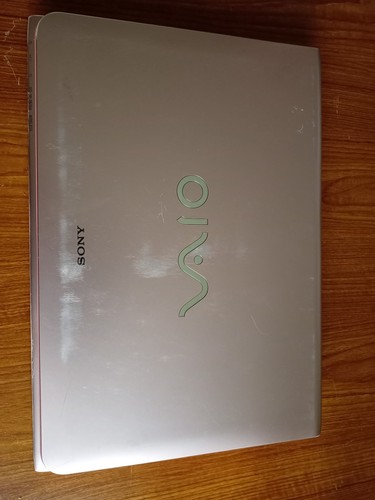 Sony vaio series sve14aa11w - sony,