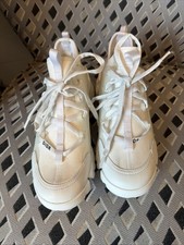 Ladies Dior D-Connect Sneaker