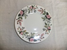 Wedgwood - Hathaway Rose -