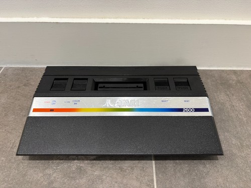 Atari 2600 console - atari, jr