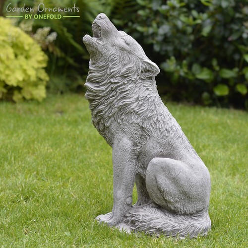 Howling wolf large hand - large, cast