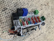 Vauxhall Opel Corsa B 93-00 Combo B Interior Dashboard Fuse Box 90483952