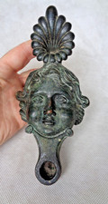 19TH CENTURY GRAND TOUR BRONZE OIL LAMP YOUTHFUL FEMALE MASK OR CHERUB