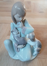 Lladro Cat Nap No 5640 Porcelain Figurine