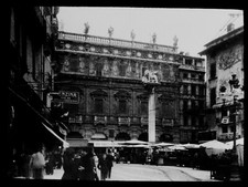 VINTAGE Magic Lantern Slide PIAZZA ERBE VERONA C1930 PHOTO ITALY VENETO