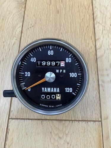 Yamaha yr5 clocks - yamaha,